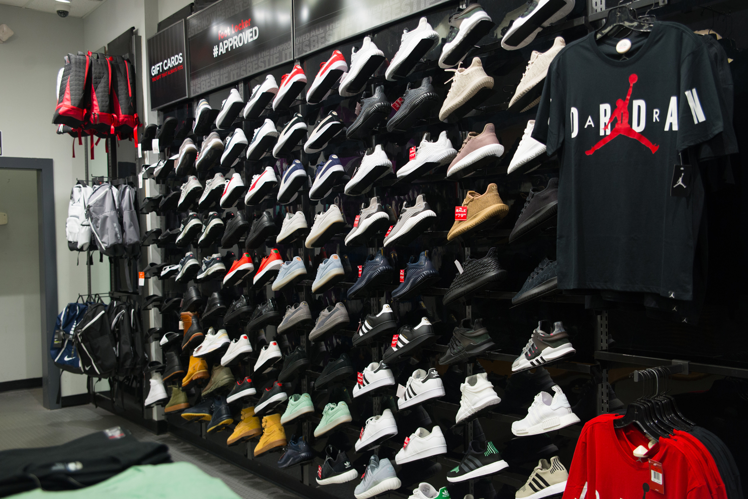 jordans at kids foot locker